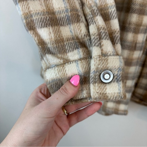 Jade & Ivory | Tan and Cream Plaid Collared Shacket Jacket Size Large - Picture 3 of 6